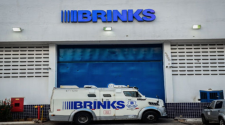 Instalação e Manutenção de ar condicionado na Brinks Goiania